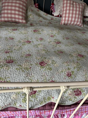 Laura ashley fab - ashley, cotton