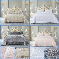 Geprägte Samt Tagesdecke